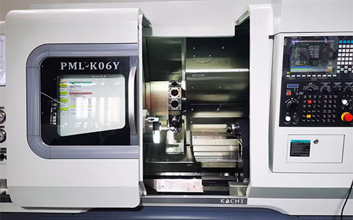 Er werden twee nieuwe geavanceerde gecombineerde bewerkingsmachines voor draaien en frezen toegevoegd